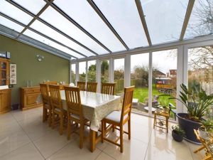 Dining/conservatory- click for photo gallery